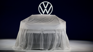 El CEO de Volkswagen elogia a Tesla y dice que podrá alcanzarlos y superarlos “en algún momento”